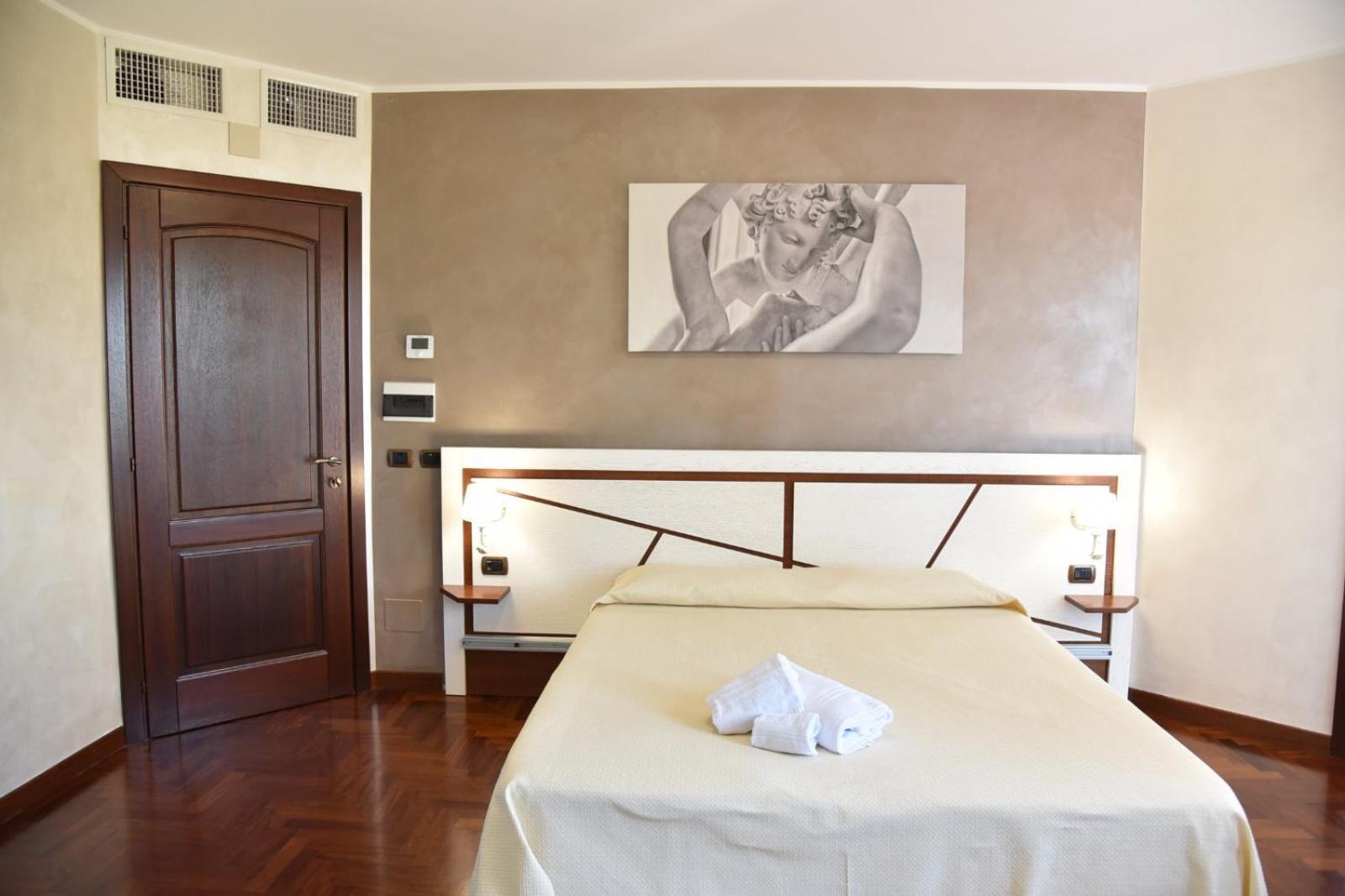 Hotel Sirio Rotonda Exterior foto